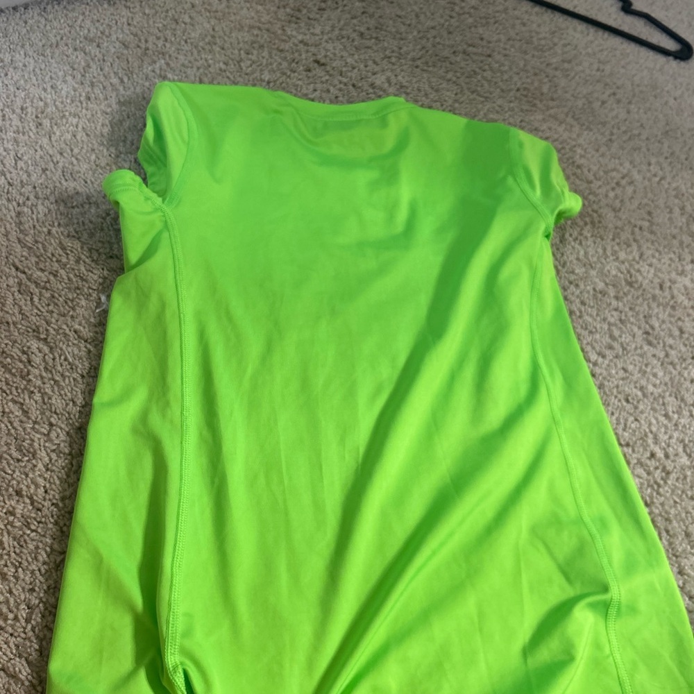 Addidas top - Picture 2 of 2